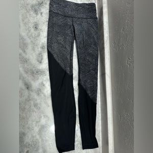 Lululemon leggings size 4
